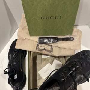 gucci run sneaker black