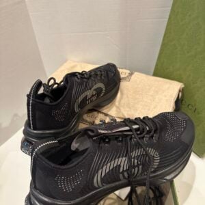 gucci run sneaker black